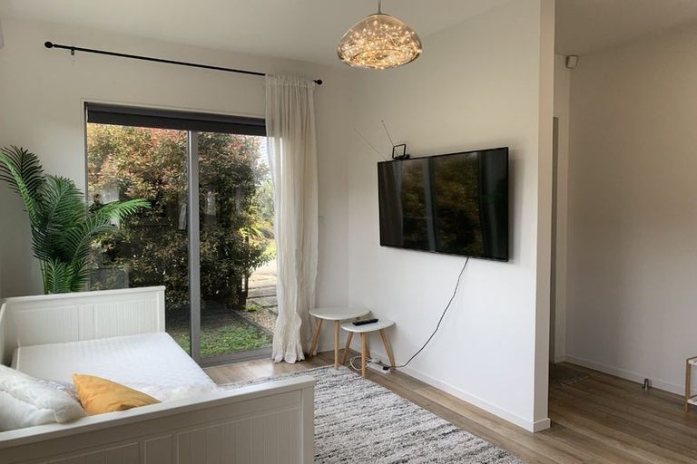 Photo of property in 2 Blackbird Lane, Hobsonville, Auckland, 0616