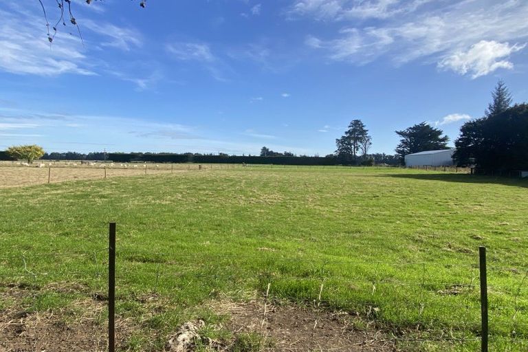 Photo of property in 162 Seaward Road, Edendale, 9825