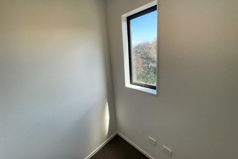 Photo of property in 1/7 South Pacific Place, Henderson, Auckland, 0612