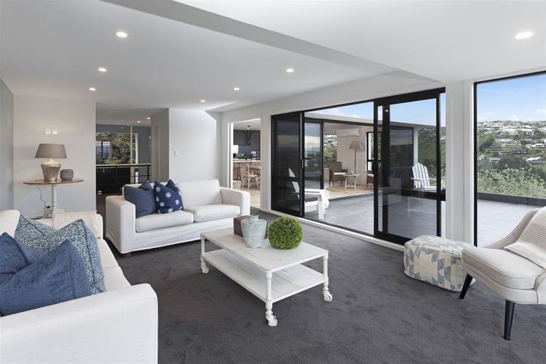 Photo of property in 11b Inverness Lane, Redcliffs, Christchurch, 8081