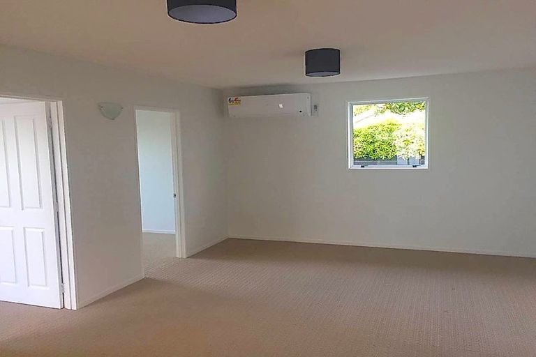 Photo of property in 32 Dunbarton Street, Redwood, Christchurch, 8051