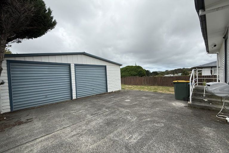 Photo of property in 15 Natone Street, Waitangirua, Porirua, 5024