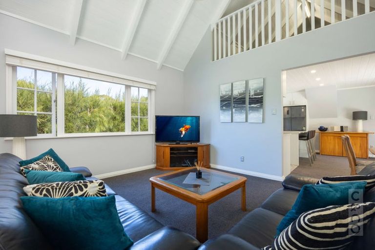 Photo of property in 11 Taupaki Road, Taupaki, 0782