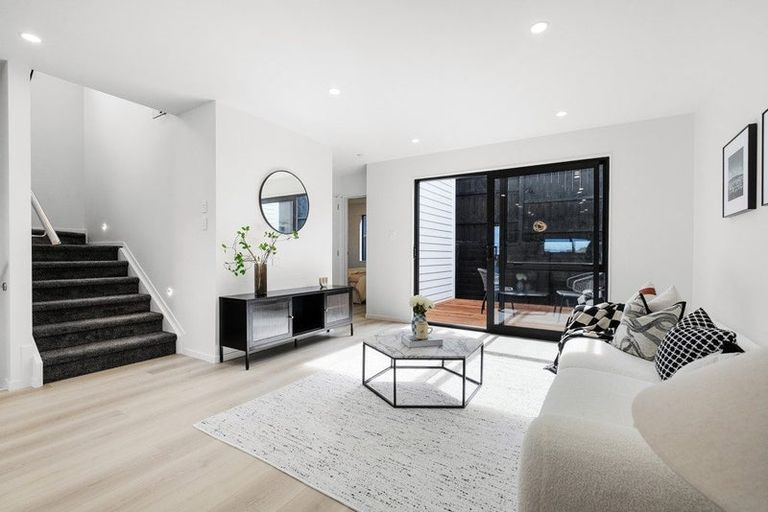 Photo of property in 12b Rewi Street, Torbay, Auckland, 0630