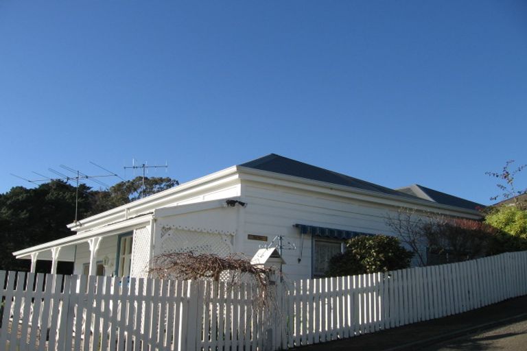 Photo of property in 11 Bay View Road, Bluff Hill, Napier, 4110