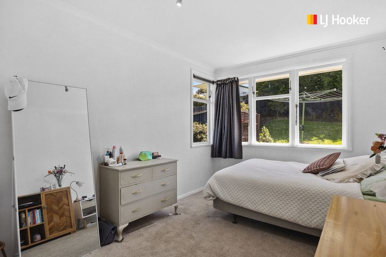 Photo of property in 4 Hanlon Street, Halfway Bush, Dunedin, 9010