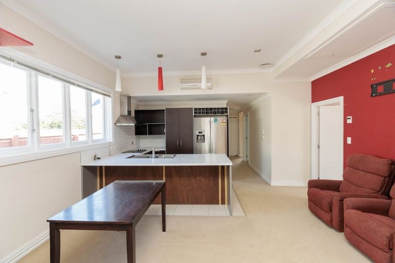 Photo of property in 472 Jackson Street, Petone, Lower Hutt, 5012