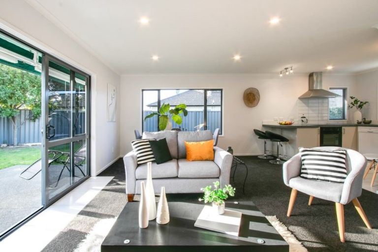 Photo of property in 8 Mcnaughton Place, Onekawa, Napier, 4110