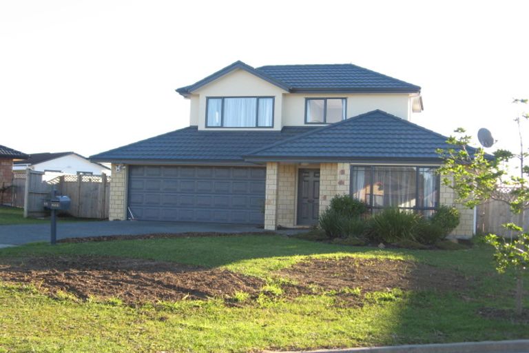 Photo of property in 11 Ashkirk Place, Wattle Downs, Auckland, 2103