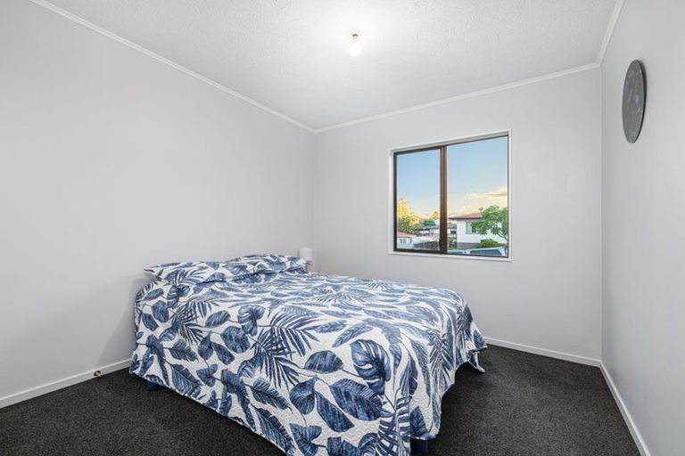 Photo of property in 14 Alidade Place, Massey, Auckland, 0614