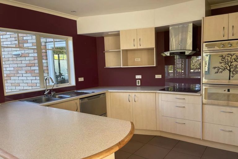 Photo of property in 49a Wyoming Avenue, Murrays Bay, Auckland, 0630