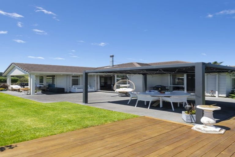 Photo of property in 1 Hamilton Drive, Wainui, Gisborne, 4010