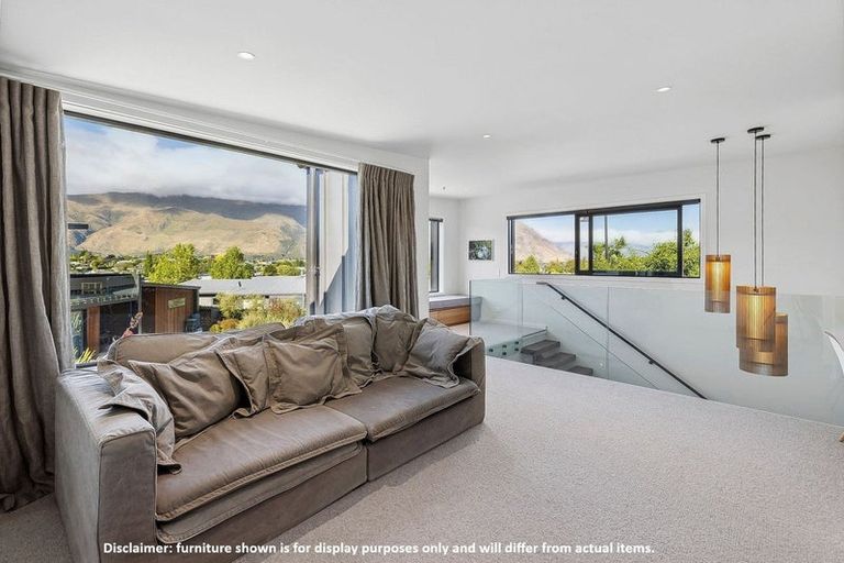 Photo of property in 4 Takahe Lane, Wanaka, 9305