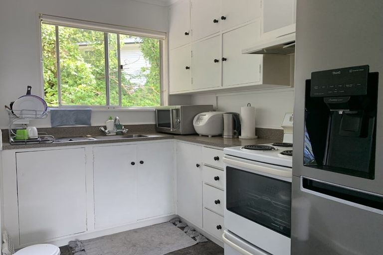 Photo of property in 21b Bird Grove, Stokes Valley, Lower Hutt, 5019