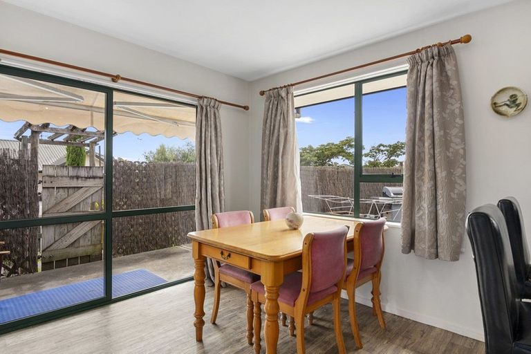 Photo of property in 10 Albizia Place, Richmond, 7020