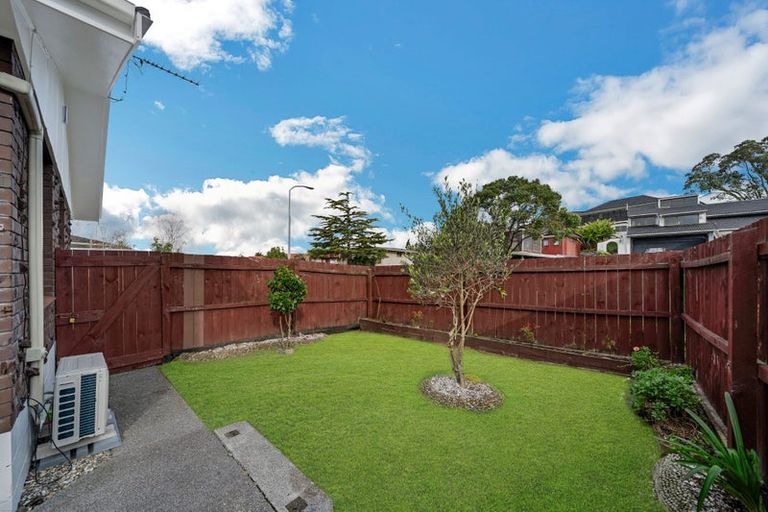 Photo of property in 1/14 Pakira Avenue, Glendene, Auckland, 0602