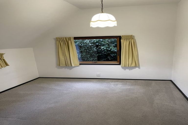 Photo of property in 6 Rondane Place, Tirohanga, Lower Hutt, 5010