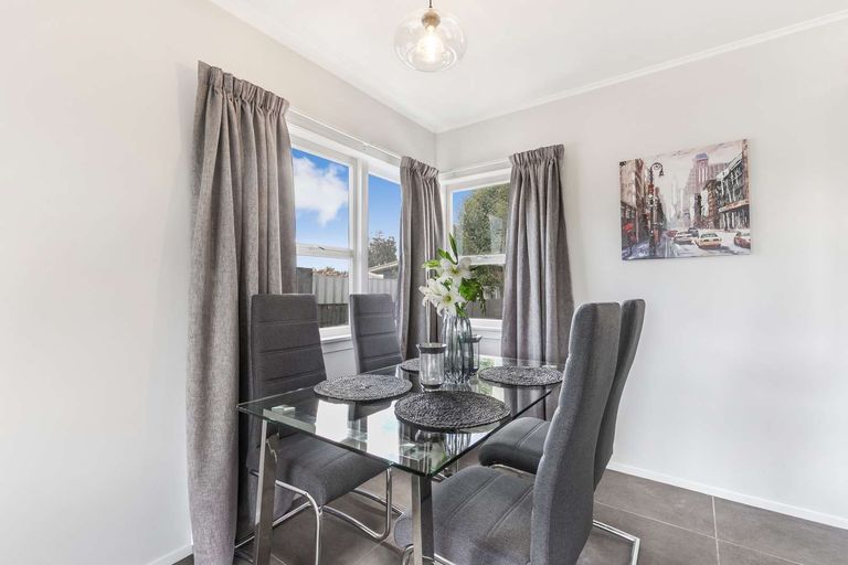 Photo of property in 12 Valentine Street, Papakura, 2110
