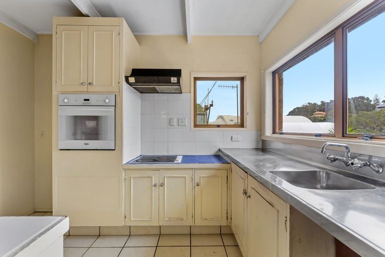 Photo of property in 2/3 Omana Road, Milford, Auckland, 0620