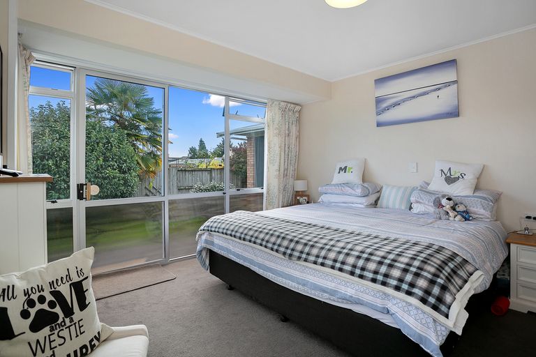 Photo of property in 35 Grosvenor Street, Cambridge, 3434