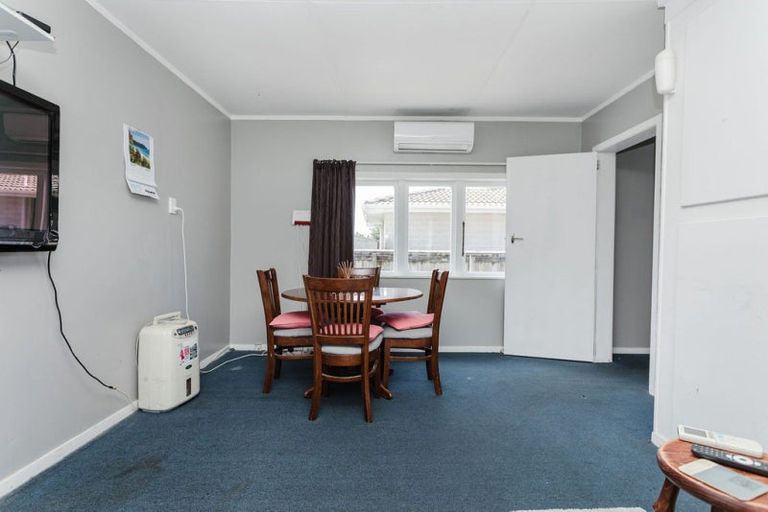 Photo of property in 11 Waterloo Street, Dannevirke, 4930