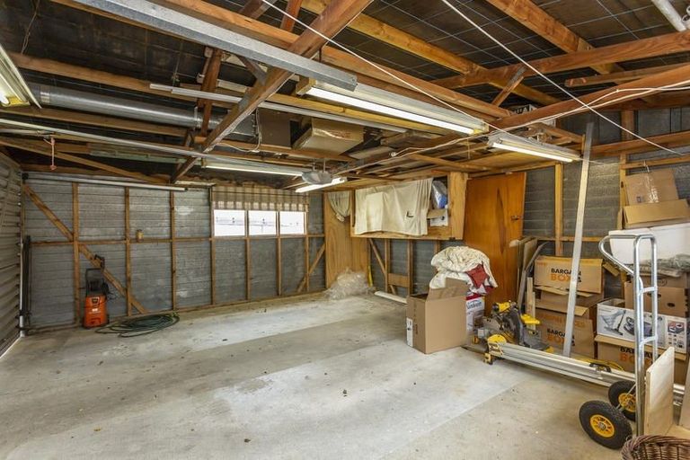 Photo of property in 26 Rutherford Street, Caversham, Dunedin, 9012