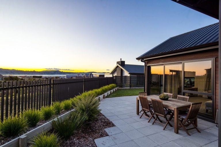 Photo of property in 48 Ngaru Crescent, Wharewaka, Taupo, 3330