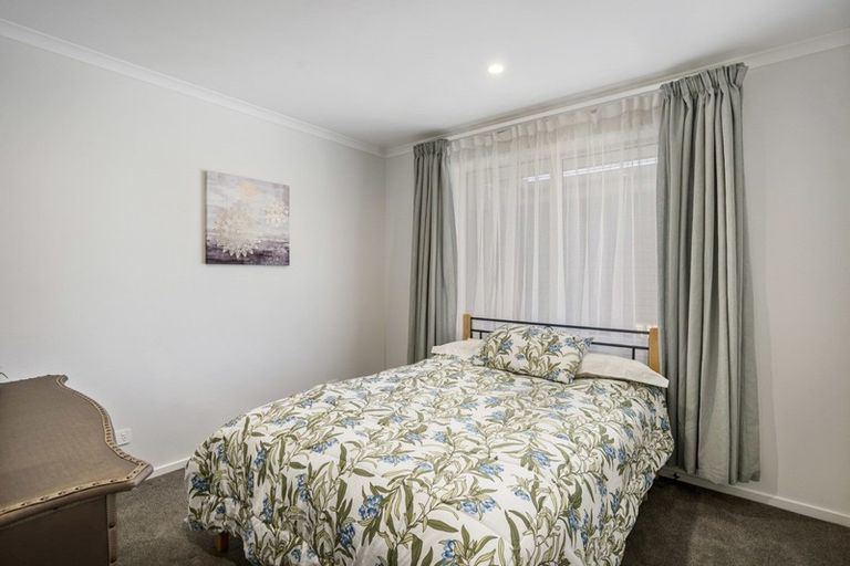 Photo of property in 93a Karamea Street, Whalers Gate, New Plymouth, 4310