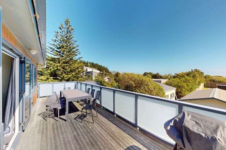 Photo of property in 13 Rua Avenue, Waitarere Beach, Levin, 5510