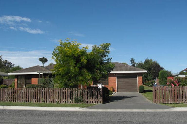 Photo of property in 15 Mackie Street, Rakaia, 7710
