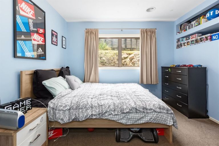 Photo of property in 8 Kahurangi Heights, Aotea, Porirua, 5024