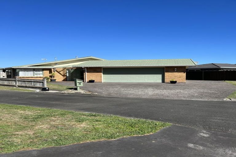 Photo of property in 4 Loader Place, Tawhero, Whanganui, 4501