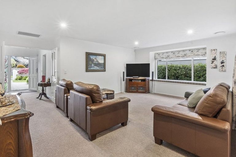 Photo of property in 12 Sycamore Place, Pukete, Hamilton, 3200