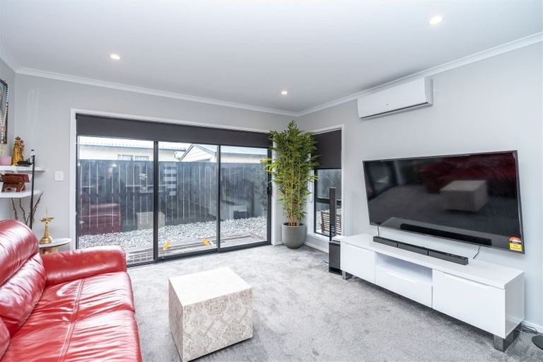 Photo of property in 2/10 Greta Street, Glenview, Hamilton, 3206