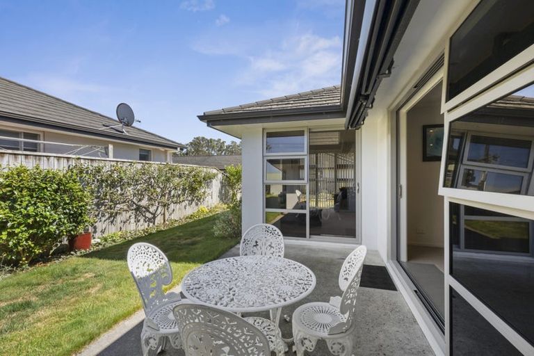 Photo of property in 4 Sawyers Way, New Plymouth, 4310