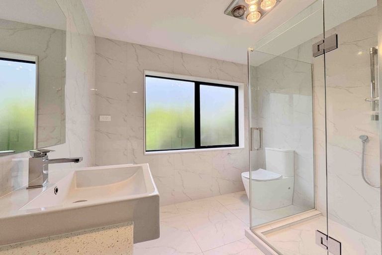 Photo of property in 1 Hard Beech Street, Takanini, 2110