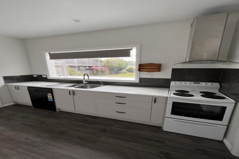 Photo of property in 43 Trinity Avenue, Epuni, Lower Hutt, 5011