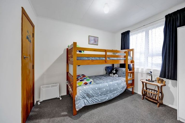 Photo of property in 50 Reid Avenue, Hawera, 4610