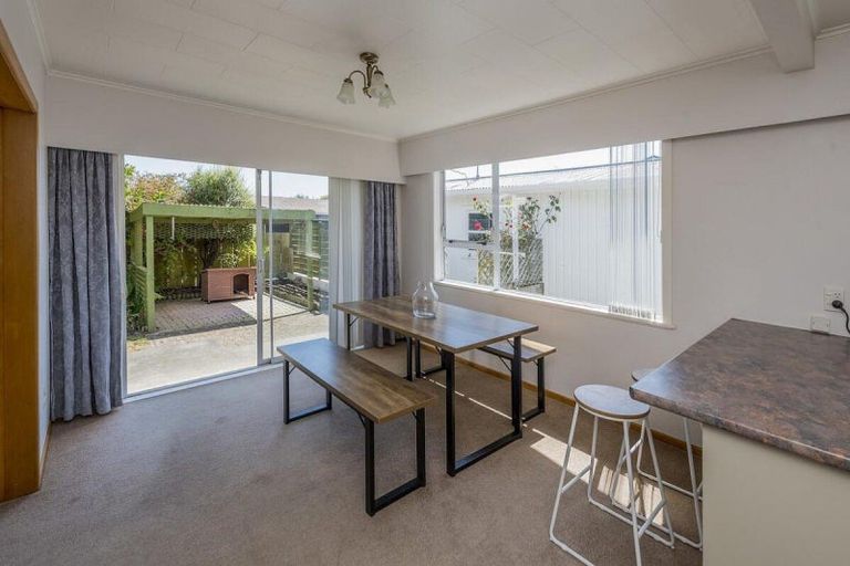 Photo of property in 27 Bell Street, Otaki, 5512
