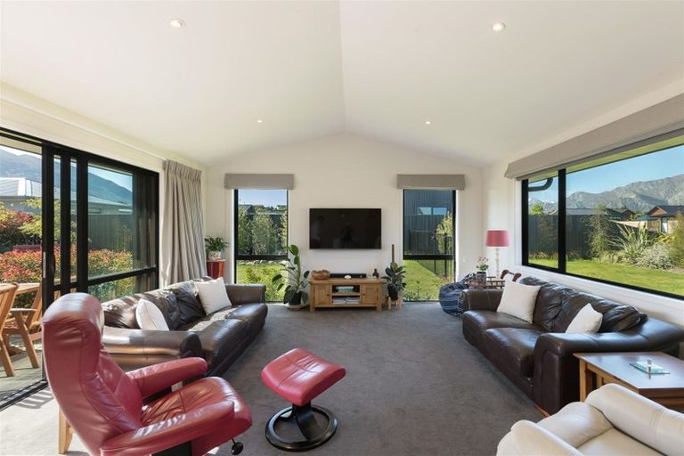 Photo of property in 6 Brewster Crescent, Lake Hawea, Wanaka, 9382