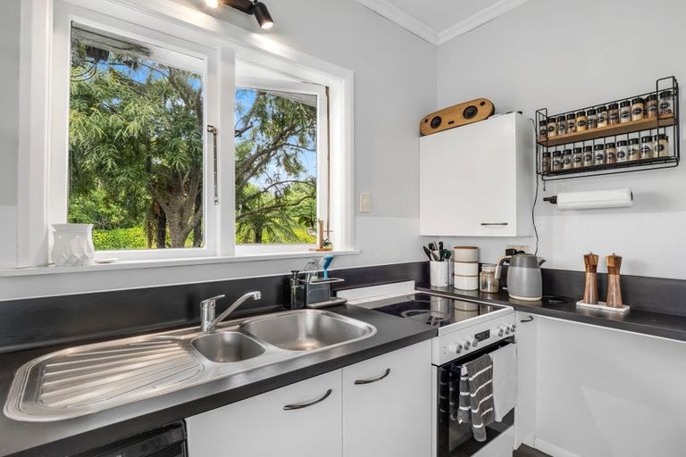 Photo of property in 17 Argyle Avenue, Levin, 5510