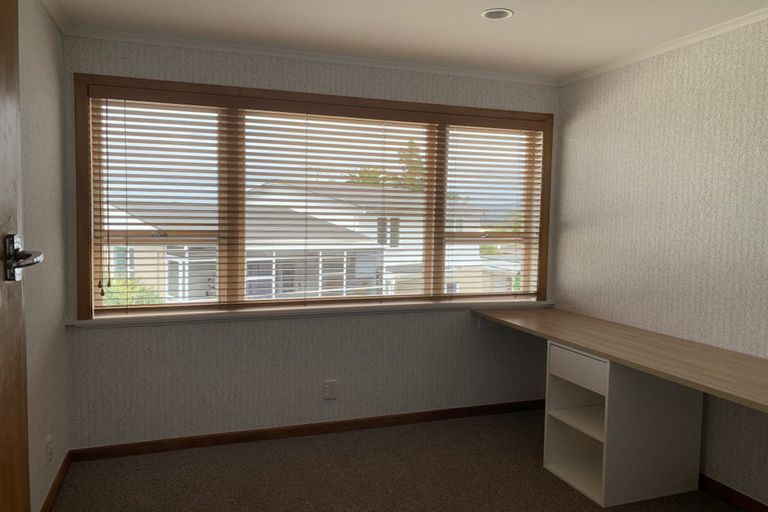 Photo of property in 30a Te Atatu Road, Te Atatu South, Auckland, 0610