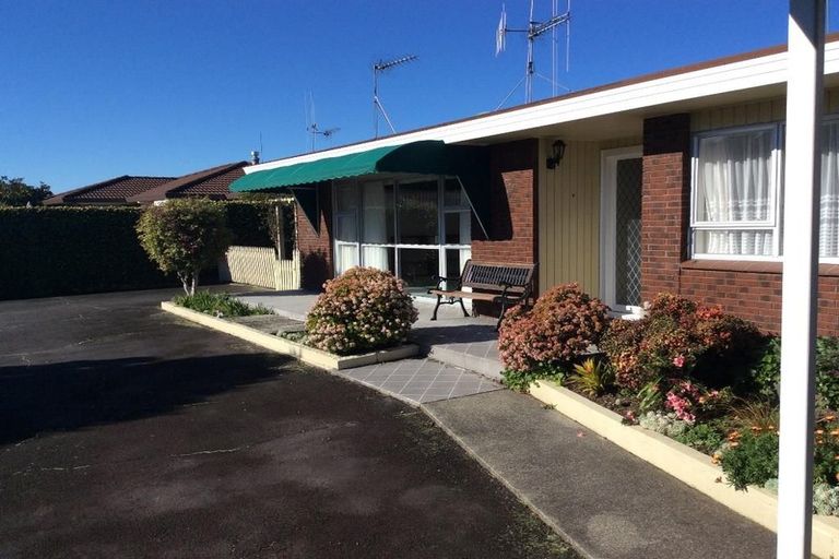 Photo of property in 244 Ngatai Road, Otumoetai, Tauranga, 3110