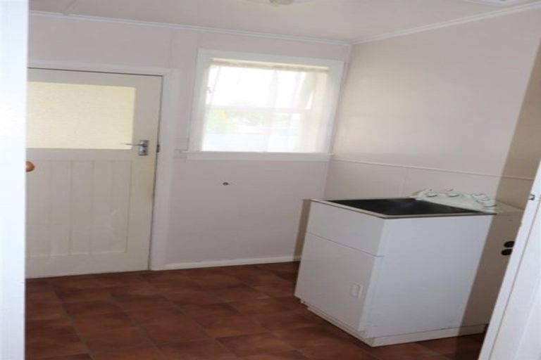 Photo of property in 24 Edward Street, Pahiatua, 4910