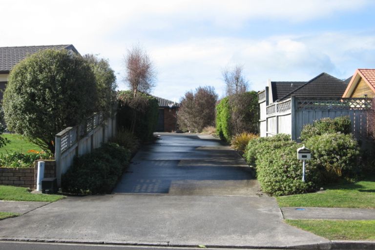 Photo of property in 14 Drumfearn Place, Rototuna, Hamilton, 3210