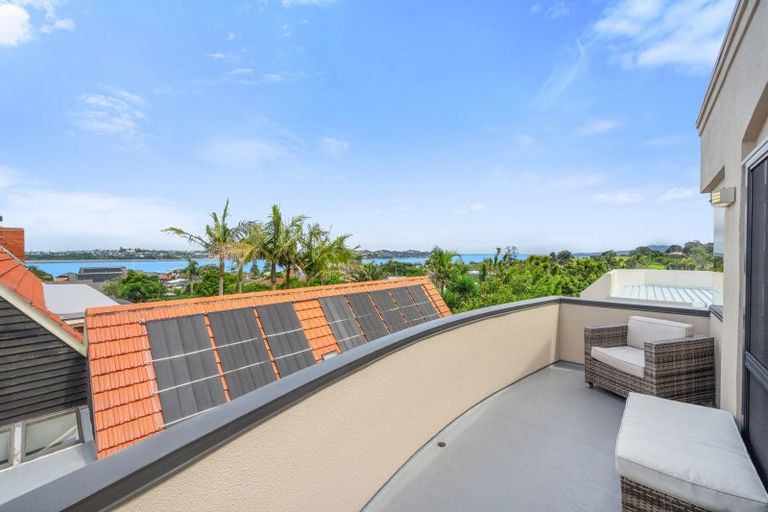 Photo of property in 2/47 Clovelly Road, Bucklands Beach, Auckland, 2012