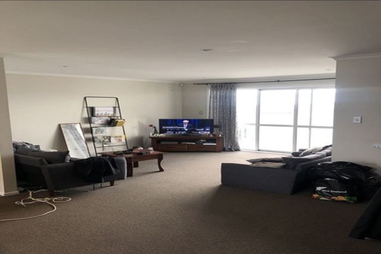 Photo of property in 9 Panakenake Way, Flat Bush, Auckland, 2019