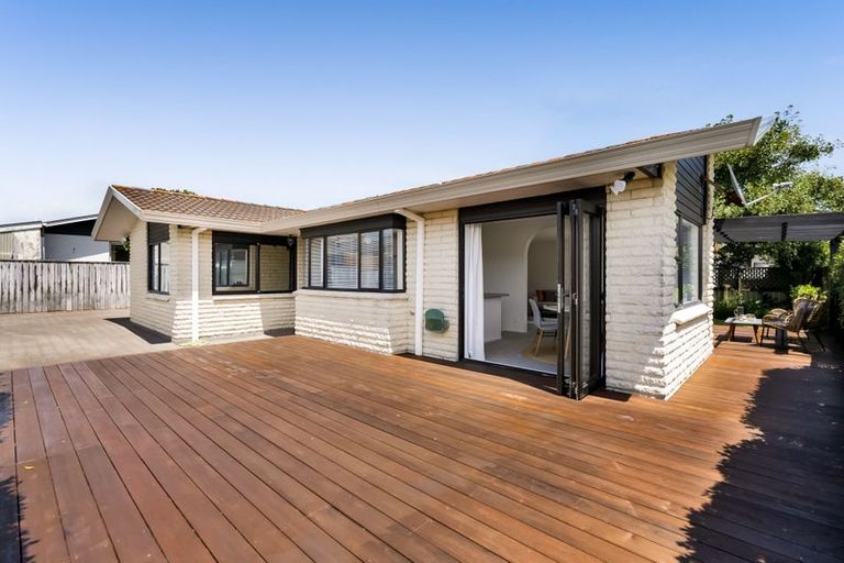 Photo of property in 6a Ropiha Street, Fitzroy, New Plymouth, 4312