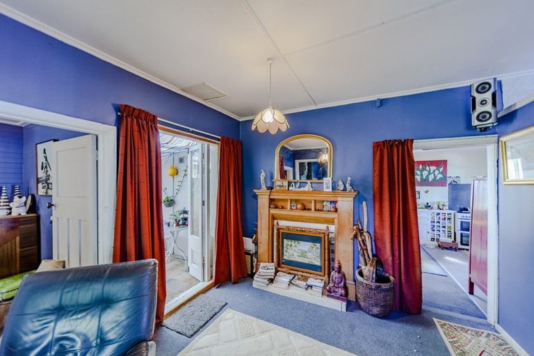 Photo of property in 8a Shanly Street, Waipawa, 4210