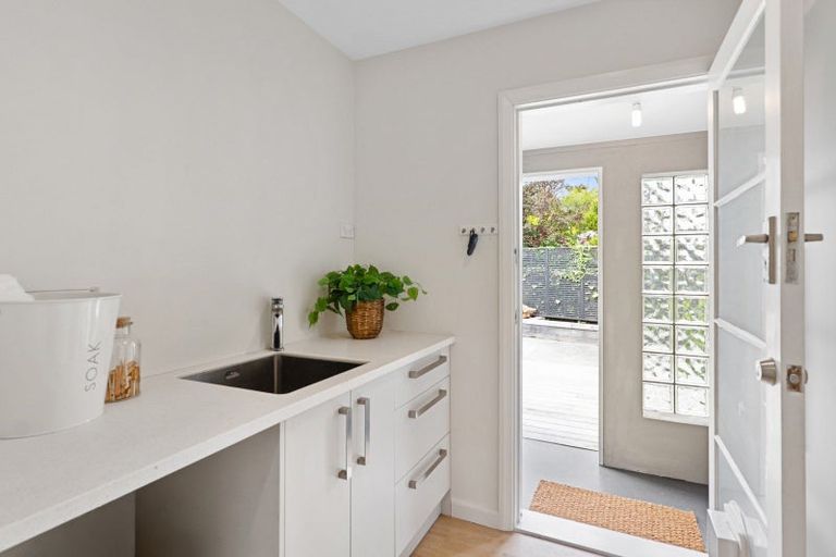 Photo of property in 9 Grassmere Street, Papanui, Christchurch, 8052